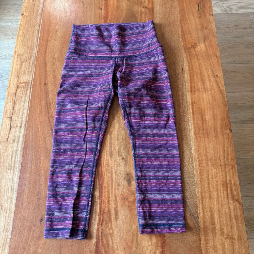 Lululemon Women's Purple/Pink Striped Wunder Under High Rise Capris Size 8